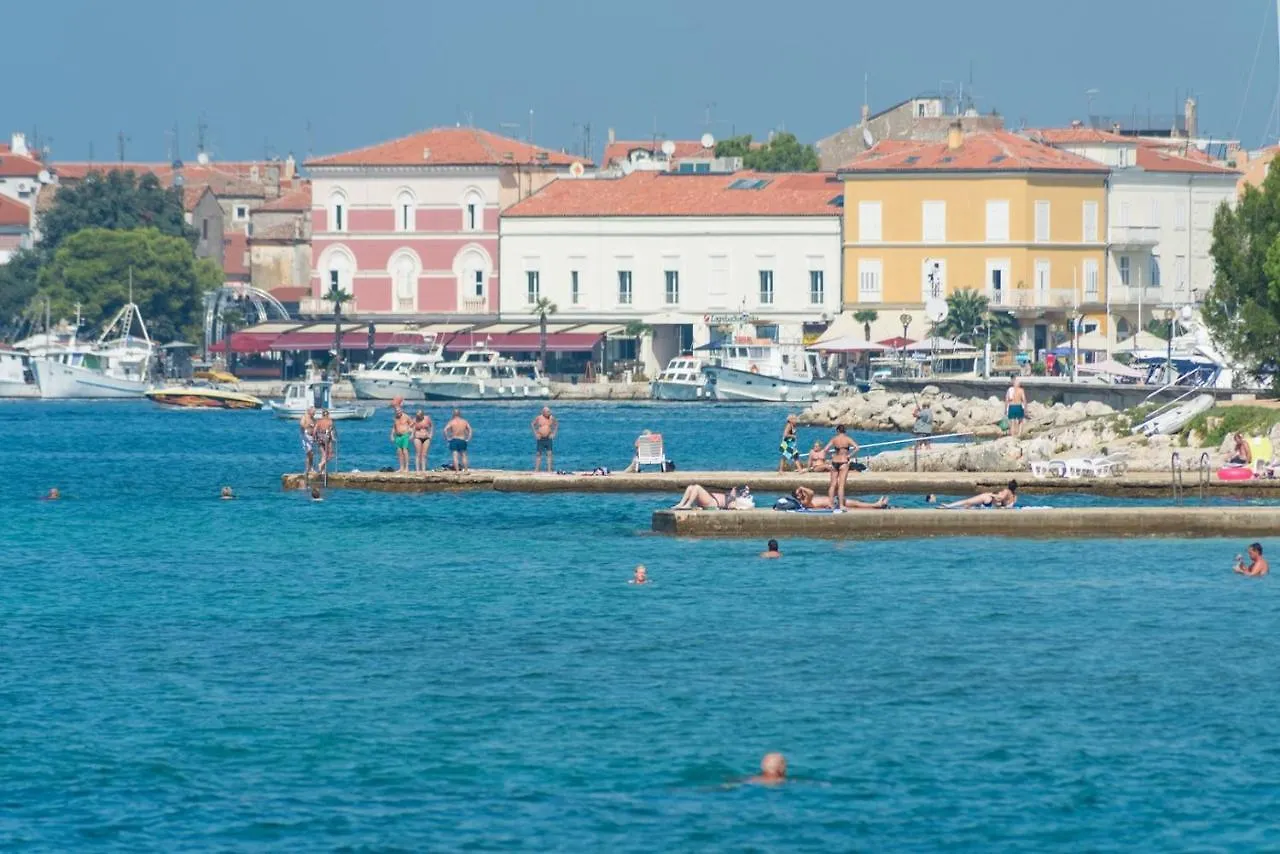 Apartment Gaby With Balcony Porec Croatia